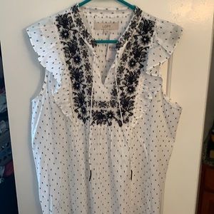 NWT LOFT black and white blouse